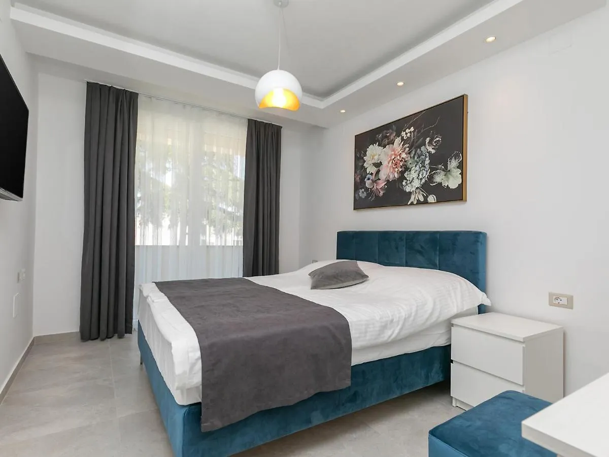 Nadija Apartmani Poreč 0*,  Kroatien