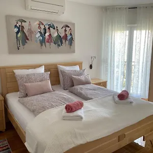  Apartment Sunny Maj